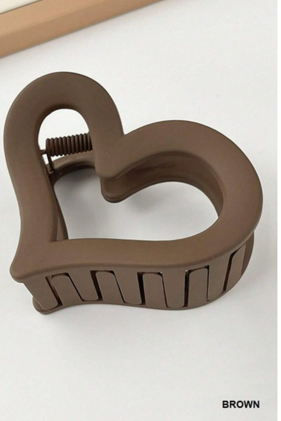 HEART DESIGN MATTE FINISH FASHION HAIR CLAW CLIPS